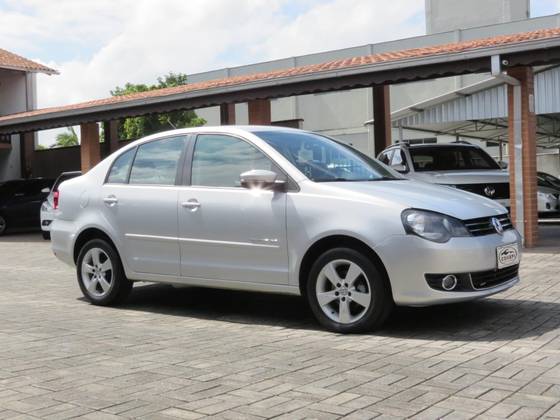 VOLKSWAGEN POLO SEDAN 1.6 MI COMFORTLINE 8V FLEX 4P AUTOMATIZADO